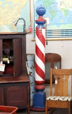 Barber Post / Vintage Decor